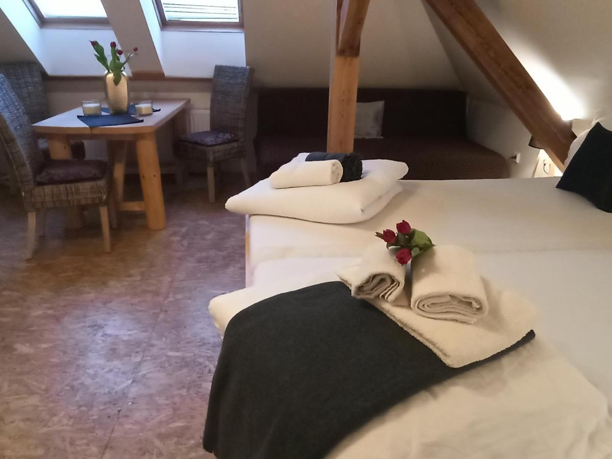 Apartmany Ziakova - Ubytovani Nove Hrady 111 Luaran gambar