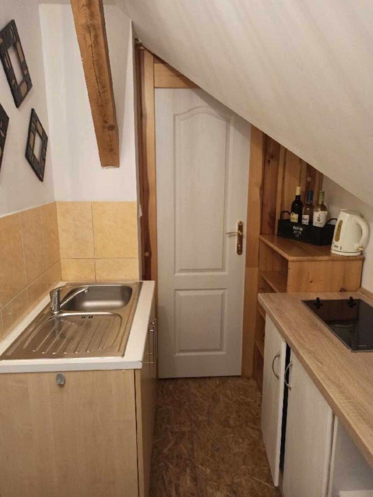 Apartmany Ziakova - Ubytovani Nove Hrady 111 Luaran gambar